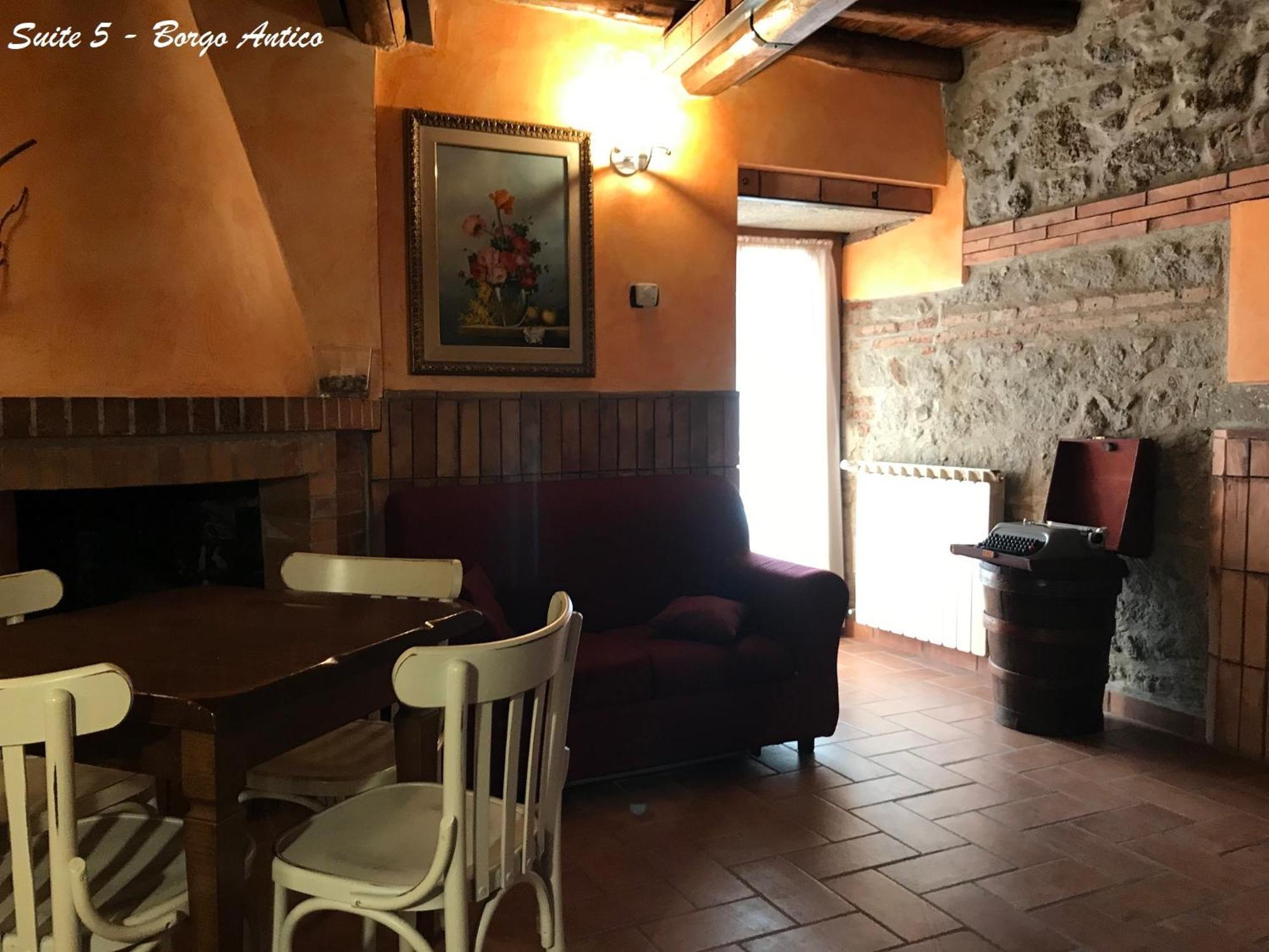 Albergo Diffuso Locanda Specchio Di Diana Nemi Luaran gambar