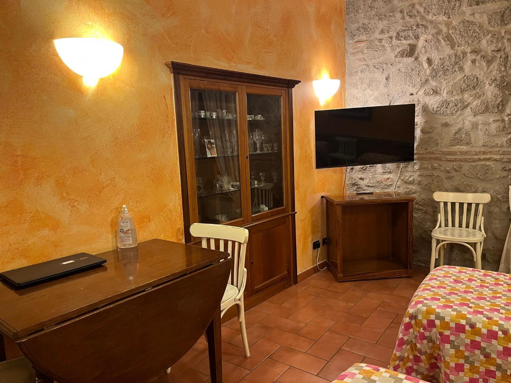 Albergo Diffuso Locanda Specchio Di Diana Nemi Luaran gambar
