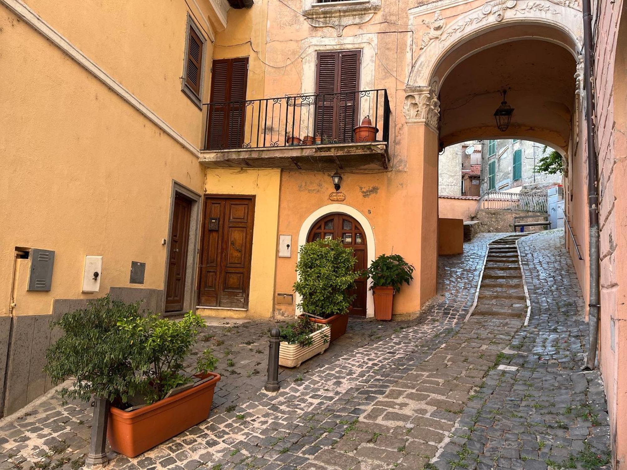 Albergo Diffuso Locanda Specchio Di Diana Nemi Luaran gambar